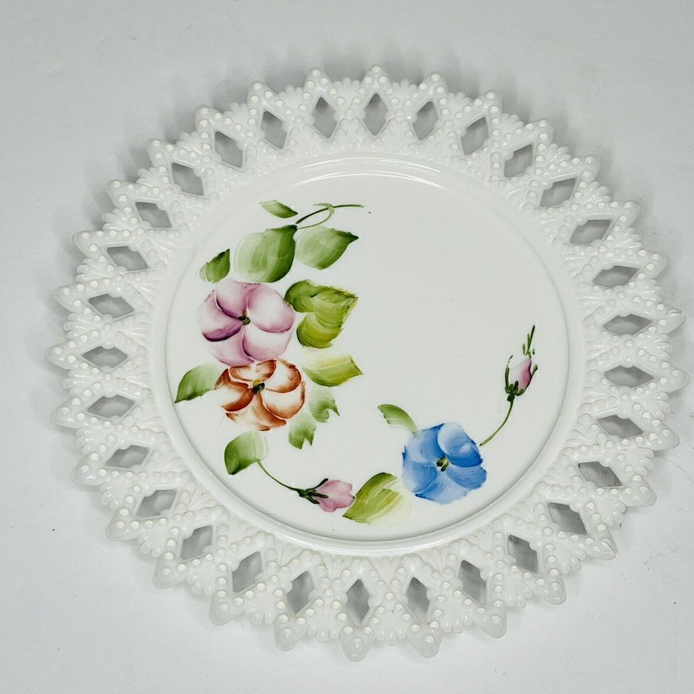 Vintage Milk Glass Plate Open Lace Edge Hand Painted ROSES 6 Inch Diameter - Picture 1 of 4